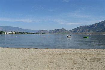 Desert Surfside Waterfront Accommodations Osoyoos Zewnętrze zdjęcie